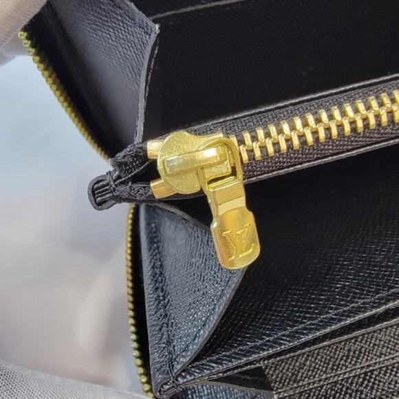 Louis Vuitton Limited Edition Game On Collection Zippy Wallet 2021 - Picture 6 of 11